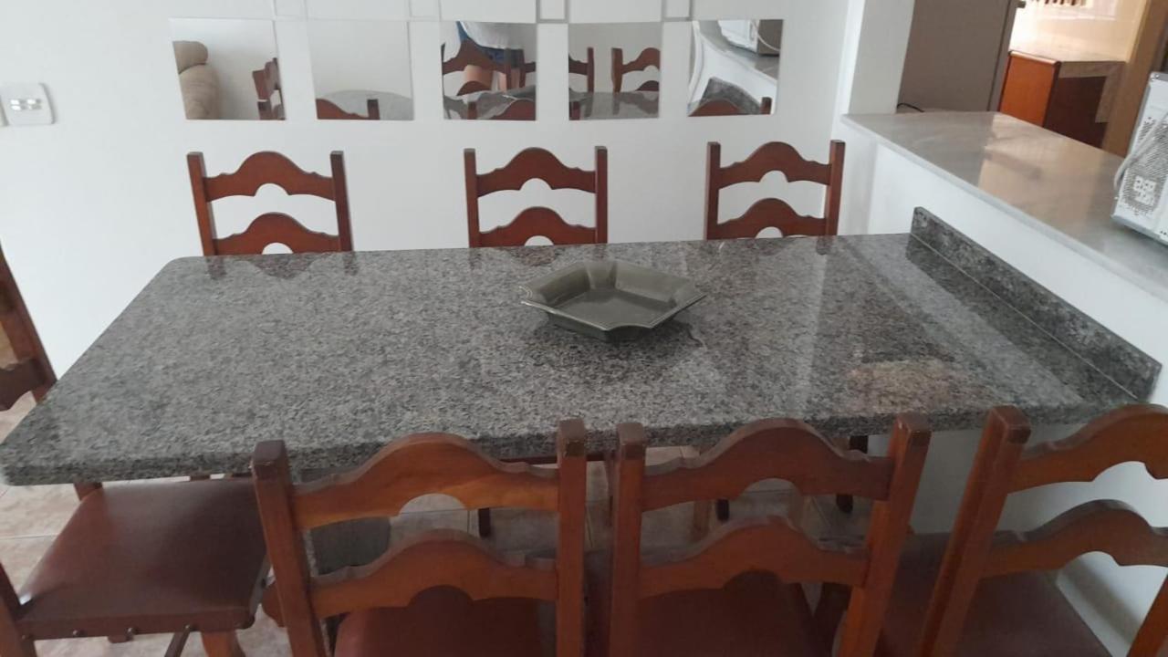 Aconchegante E Amplo Apartamento Familiar Pertinho Da Praia! Guaruja Luaran gambar